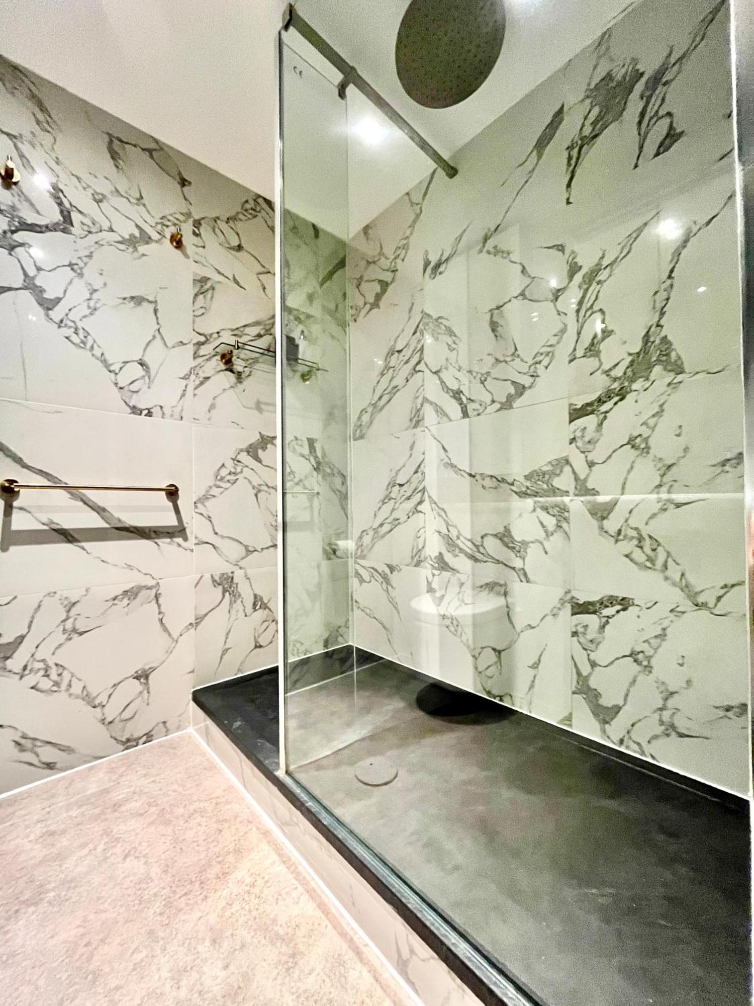 Aquarius At St. George Wharf Apartment London Ngoại thất bức ảnh
